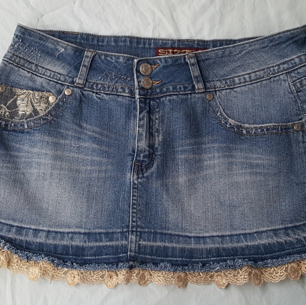 Sizzle Jean Skirt